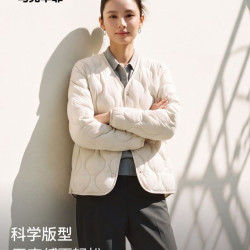 马克华菲 轻薄羽绒服女2026冬季新款时尚菱格V领保暖内胆外穿外套