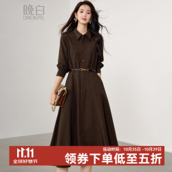 晚白 通勤气质肩章衬衫连衣裙女2026秋款收腰显瘦大摆中长裙[配腰带] 深棕色 S