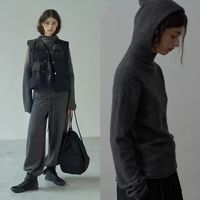 法式灰色连帽针织打底衫女秋冬软糯显瘦内搭修身毛衣长袖帽衫上衣