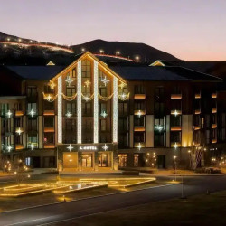 崇礼雪场旁 阿那亚A.HOTEL 大床房3晚 含汤泉+旅拍+高铁接送