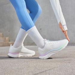 特步 秋冬加绒保暖女棉鞋软底支撑舒适休闲鞋女鞋