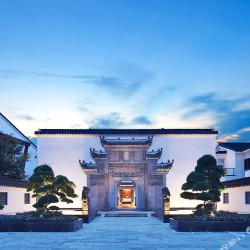 上海松江广富林宰相府 逸居双床房1晚 含早+水下博物馆+旅拍