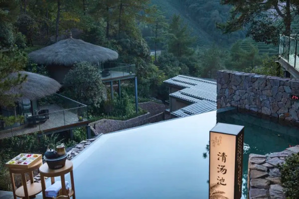 安吉君澜老庄山居 山水大床房2晚连住 含早+汤泉+乌篷船