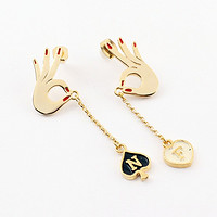 Noonoo Fingers Queen’s Initials Catch Earring 皇后NNF缩写 手指吊坠耳环