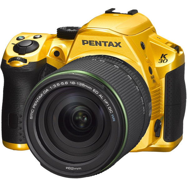 Pentax 宾得 K-30 18-135 WR 数码单反相机 黄银蓝红棕可选 