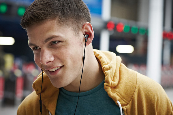 新低价!Jabra 捷波朗 VOX 磁弦 入耳式耳机
